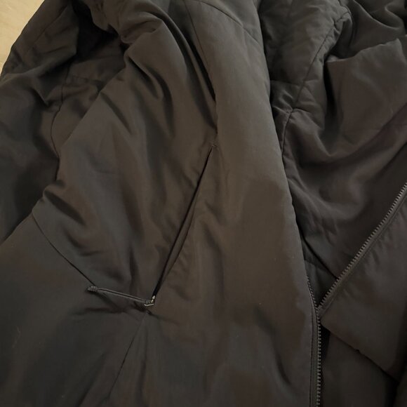 Patagonia Women's Nano-Air Jacket (2022 Past Season, size S) - Picture 9 of 9